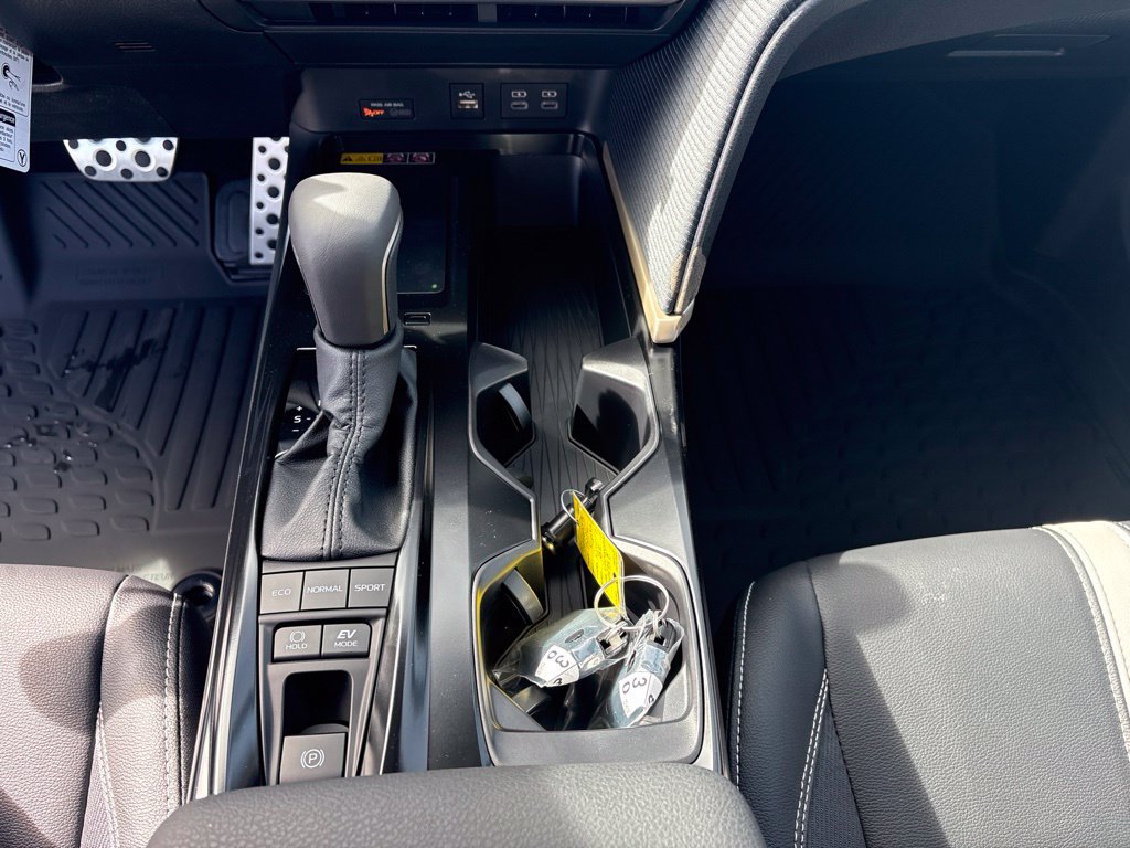 Certified 2026 Toyota Camry SE w/ Multimedia Upgrade Package FWD image 27