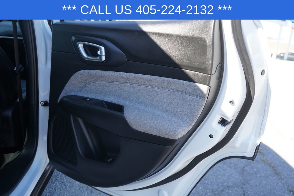 Used 2024 Jeep Compass Latitude image 24