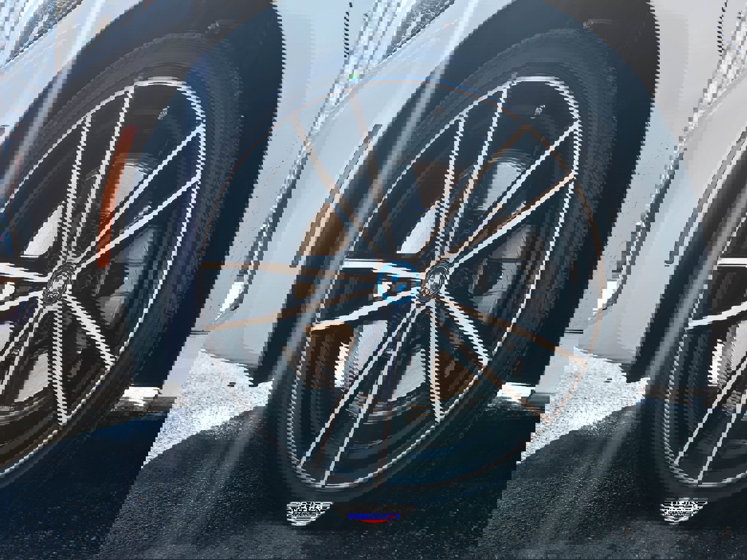 Used 2022 BMW 330e xDrive w/ M Sport Package image 10