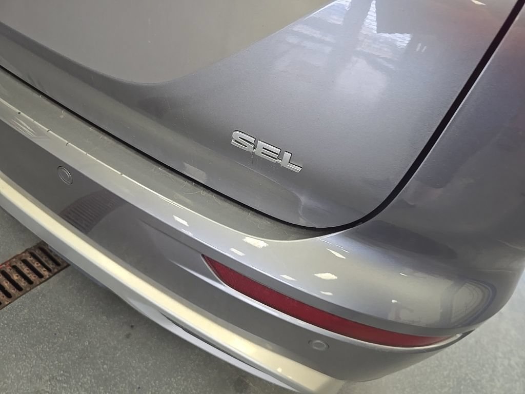 Used 2023 Mitsubishi Outlander SEL AWD/4WD image 4