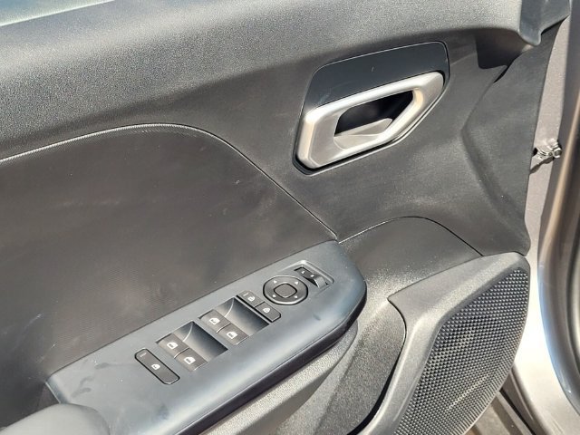 New 2026 Kia K4 FWD image 17
