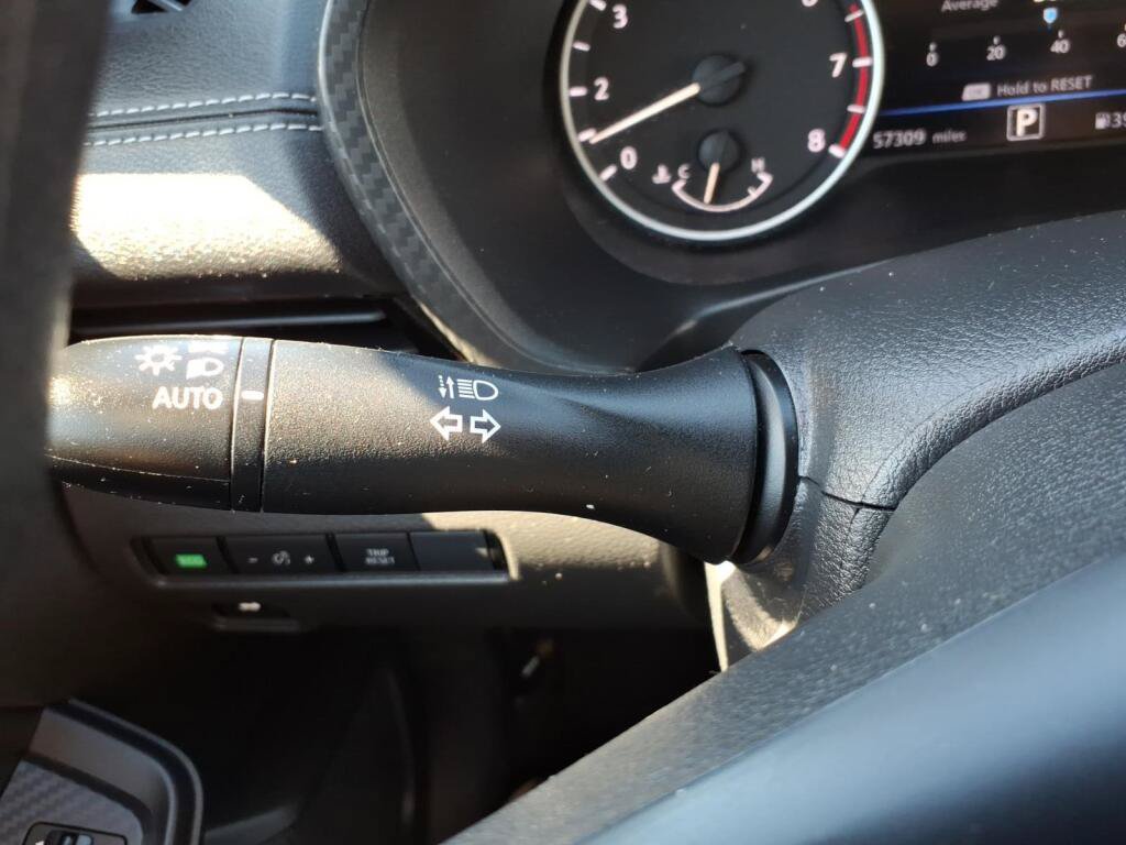 Used 2024 Nissan Sentra SV FWD image 17
