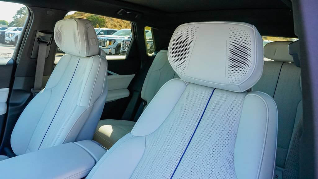 Certified 2024 Cadillac Lyriq Sport RWD image 13