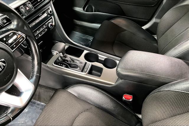 Used 2020 Kia Optima S image 17