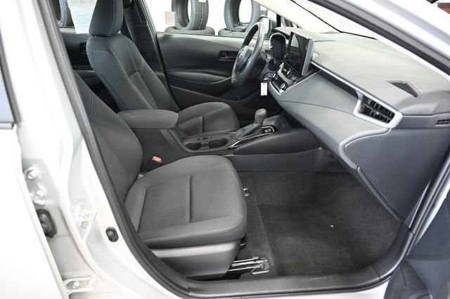Used 2023 Toyota Corolla LE FWD image 11