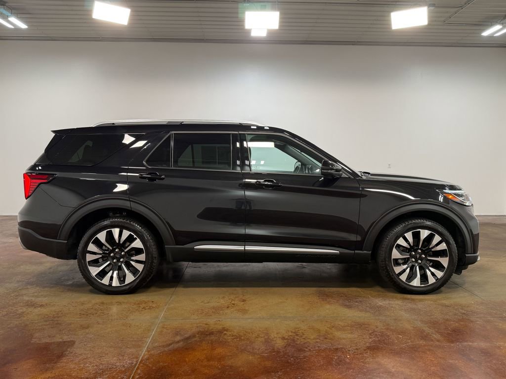 Used 2025 Ford Explorer Platinum w/ LUX Leather Package AWD/4WD image 23