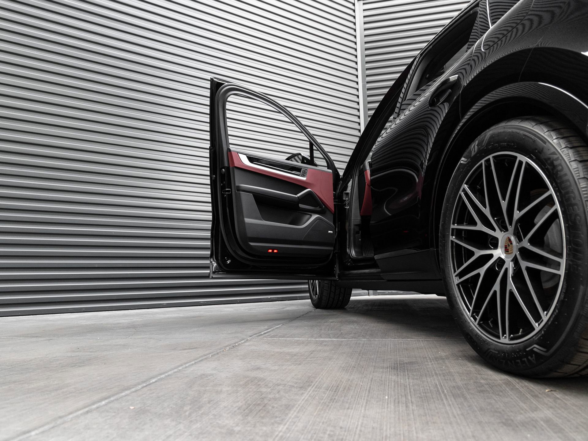 New 2026 Porsche Cayenne E-Hybrid Coupe image 14