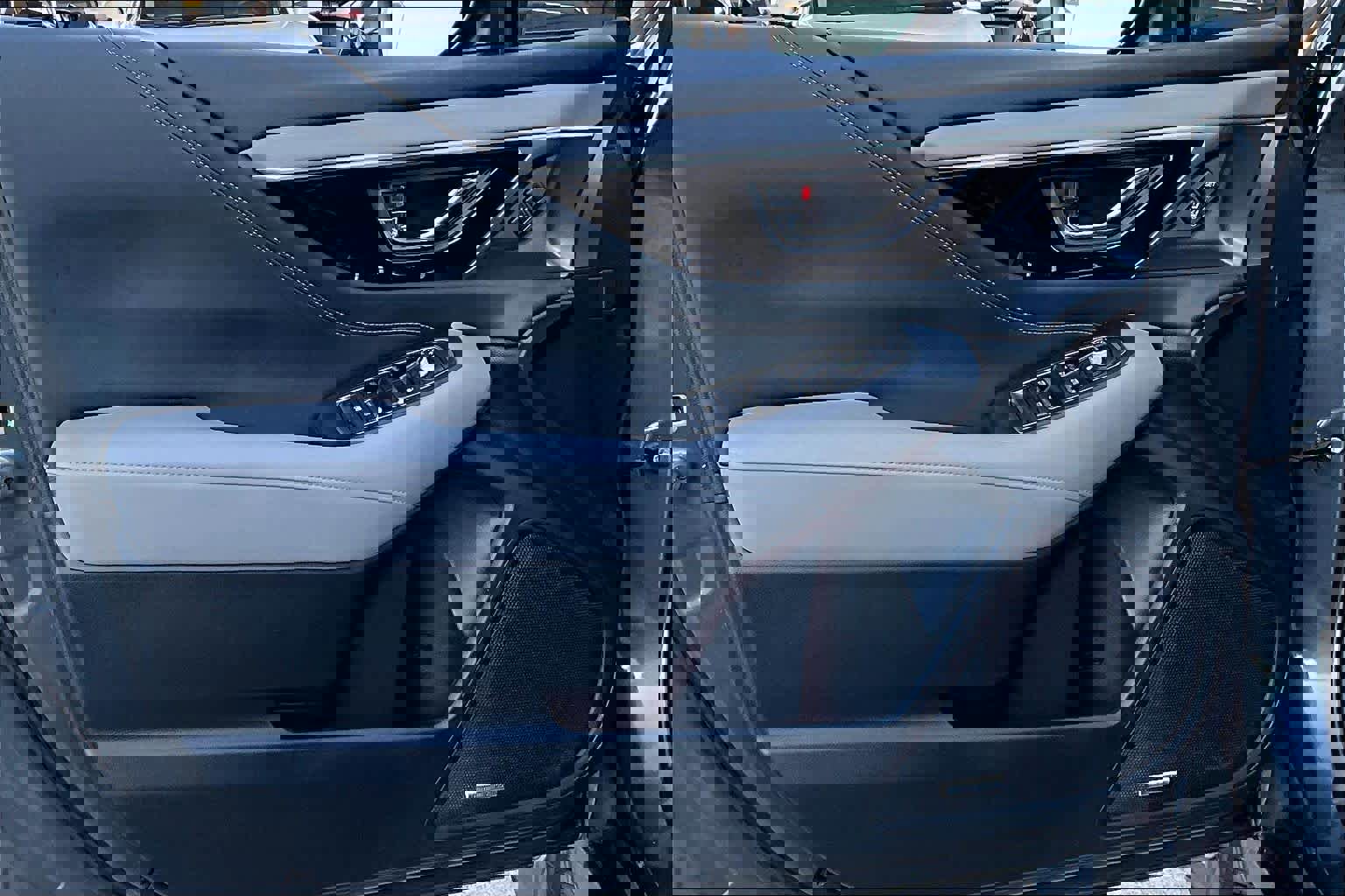 Used 2023 Subaru Outback Limited XT image 24