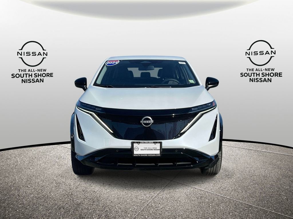 Used 2024 Nissan Ariya AWD image 2