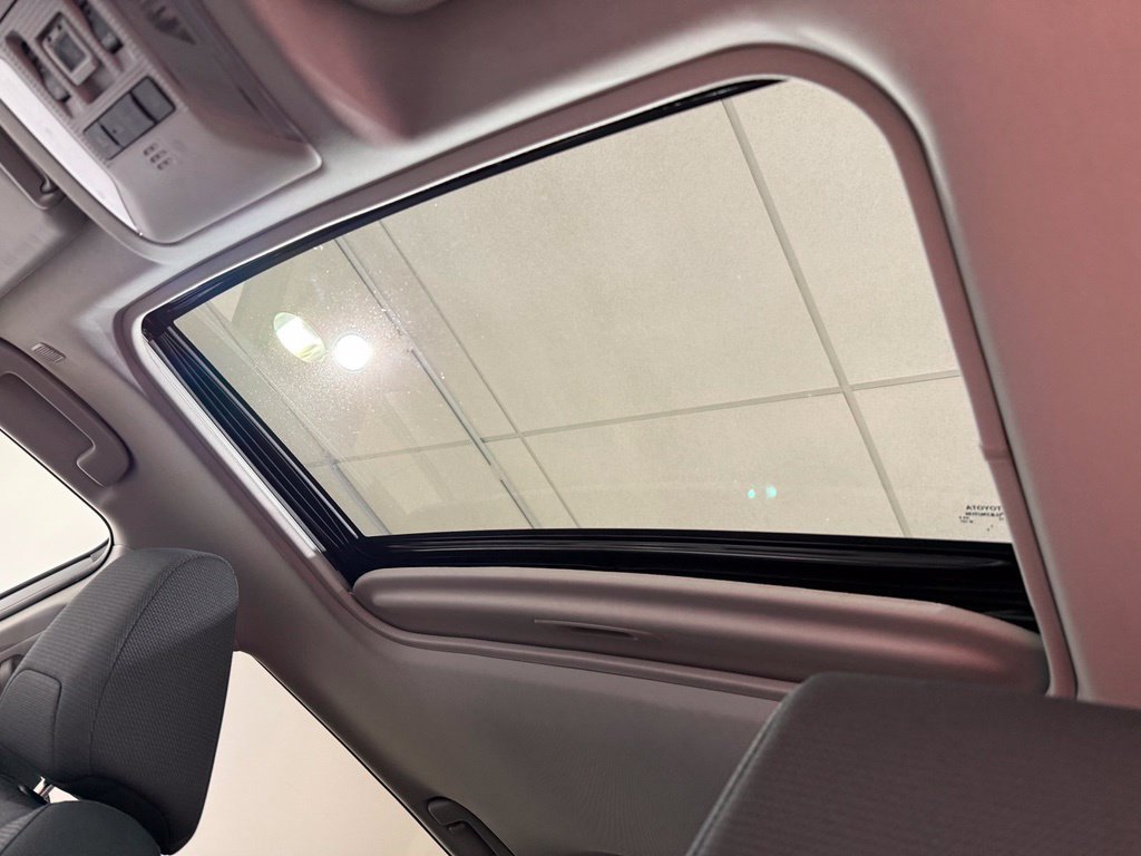 Certified 2025 Toyota RAV4 XLE AWD/4WD image 18