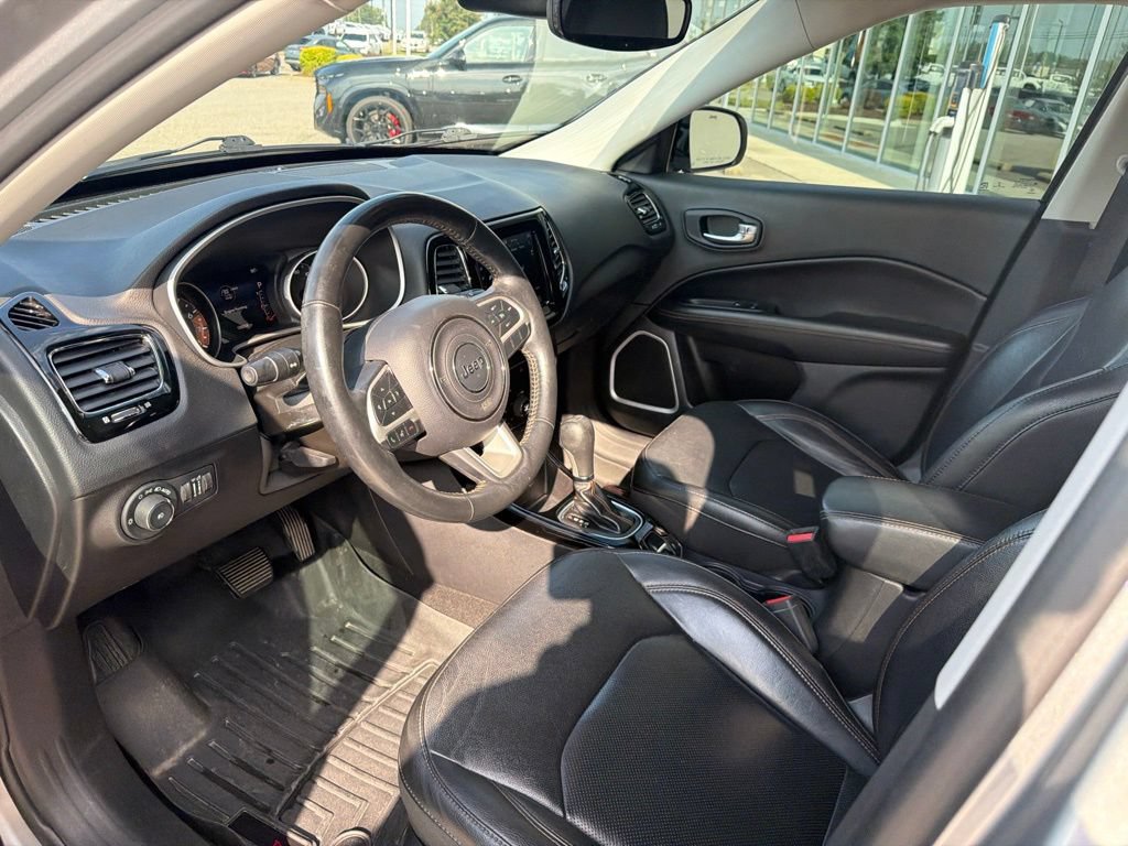 Used 2019 Jeep Compass Limited FWD image 17