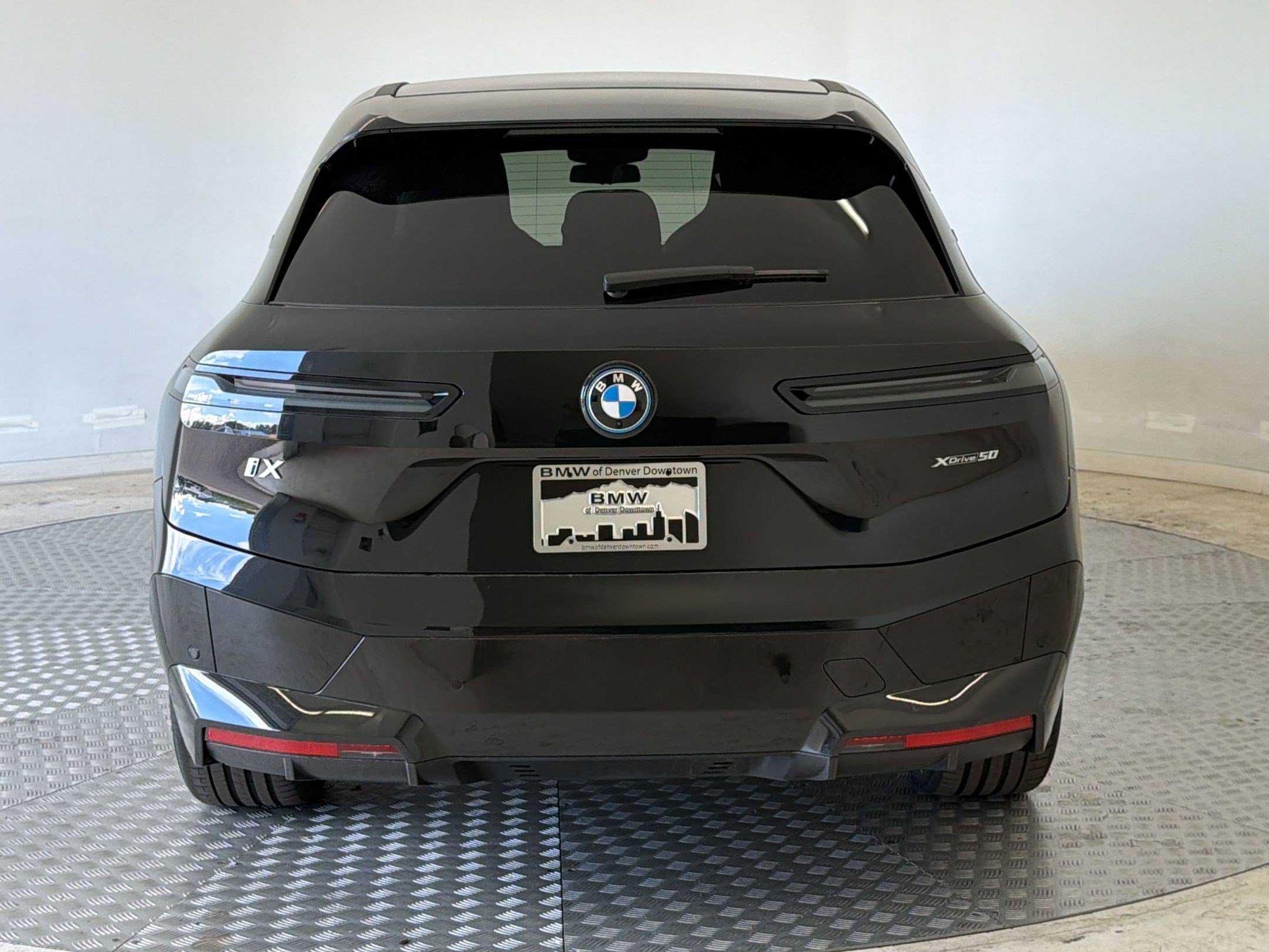 Certified 2024 BMW iX xDrive50 w/ Sport Package AWD/4WD image 10