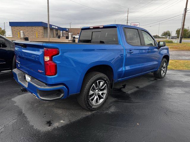 Used 2023 Chevrolet Silverado 1500 RST image 2