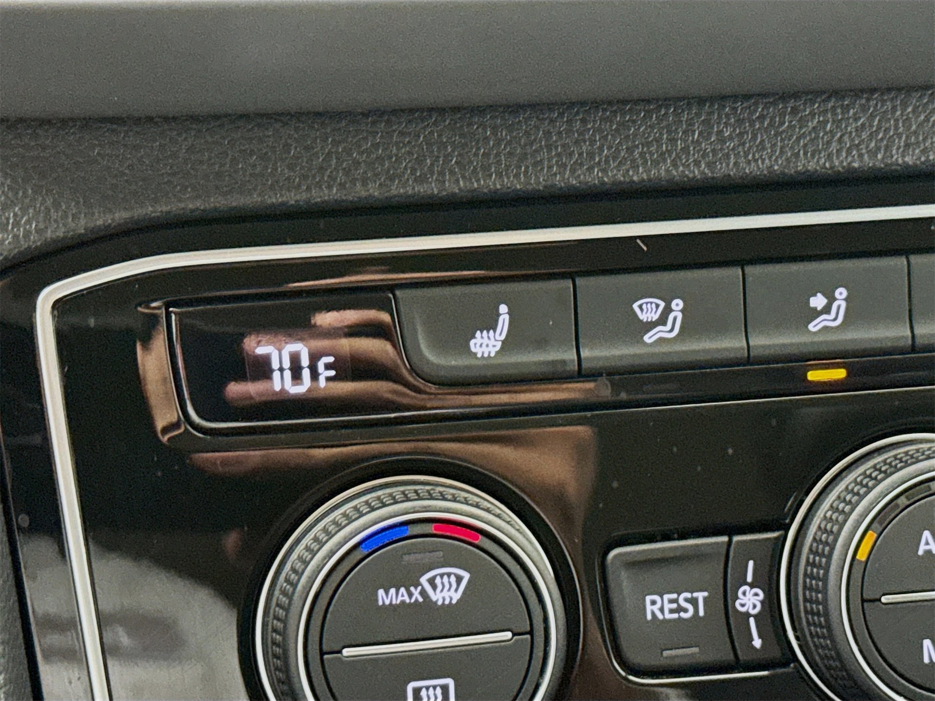 Used 2023 Volkswagen Atlas SE image 20