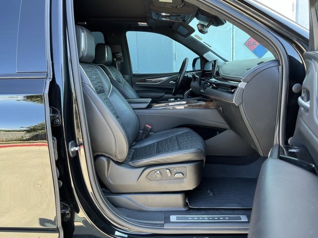 Certified 2022 Cadillac Escalade ESV Sport Platinum w/ LPO, ONYX Package image 25