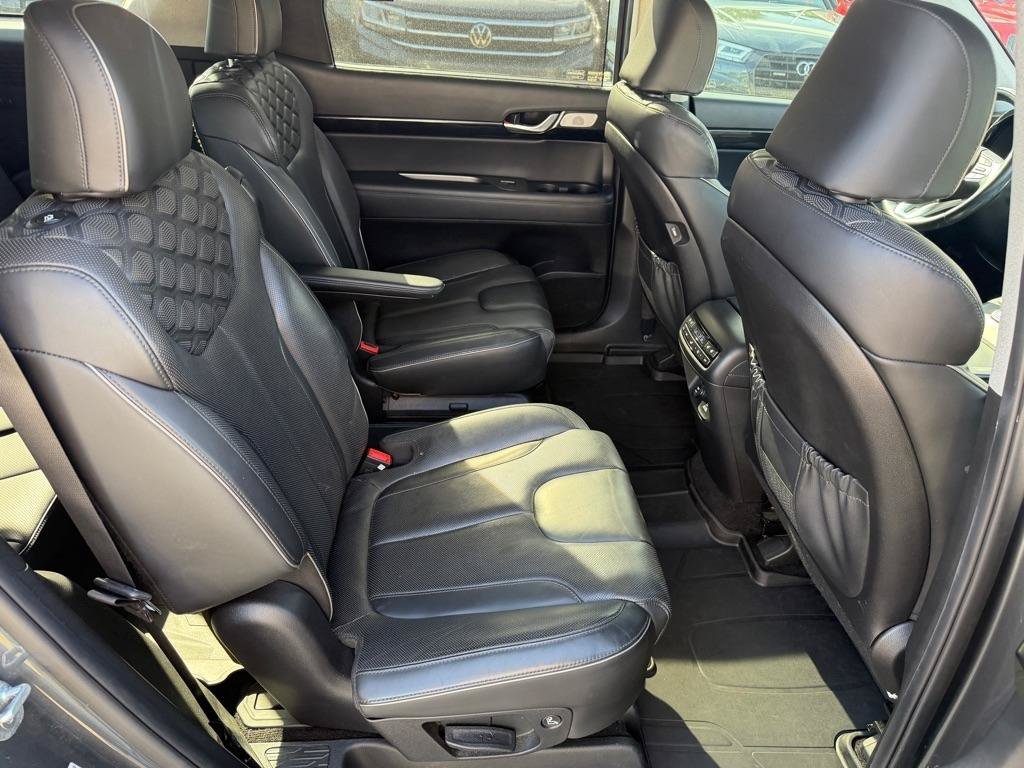 Used 2021 Hyundai Palisade Limited FWD image 11