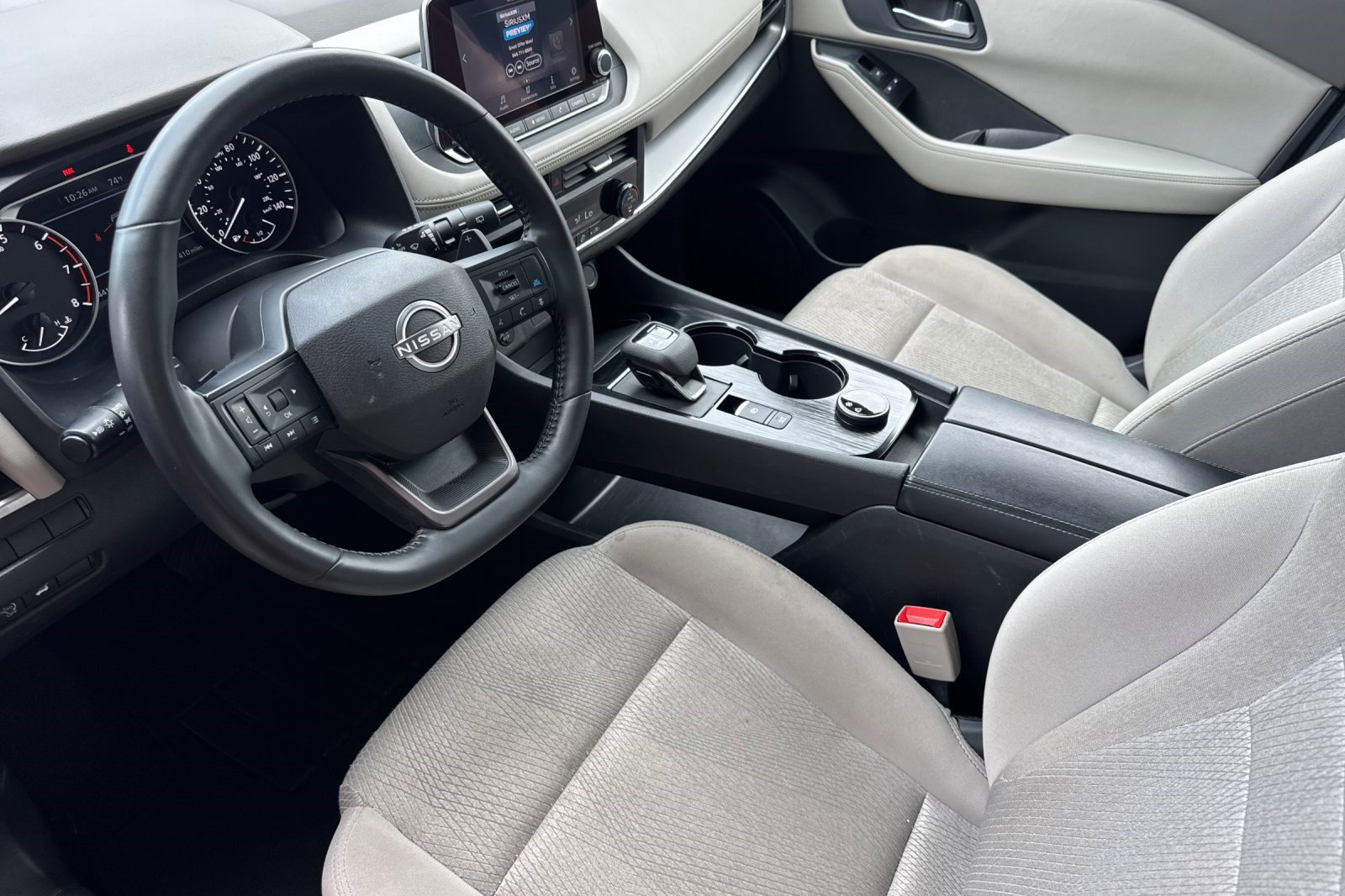 Used 2025 Nissan Rogue SV AWD/4WD image 4