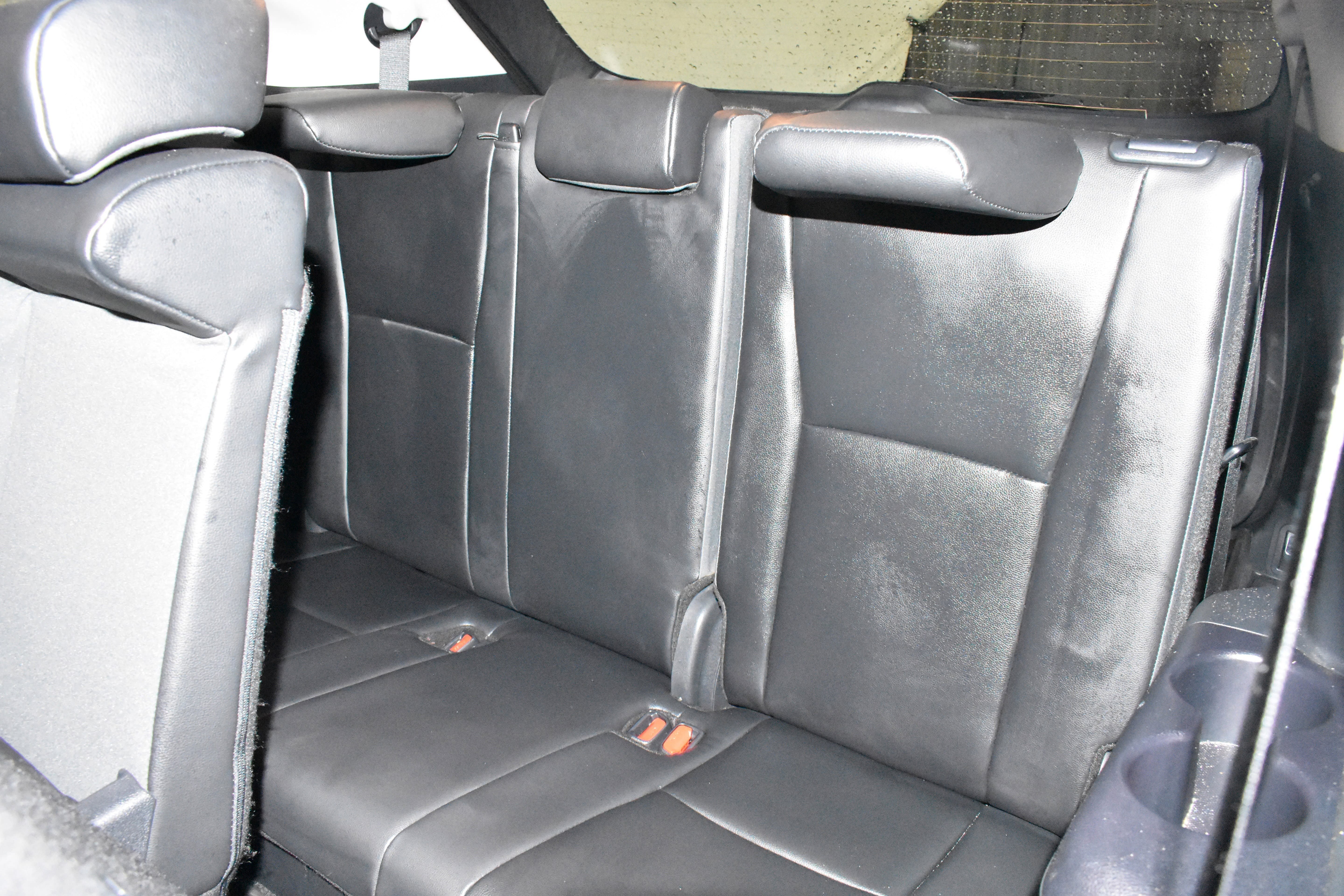 Used 2025 Toyota Highlander XLE FWD image 30