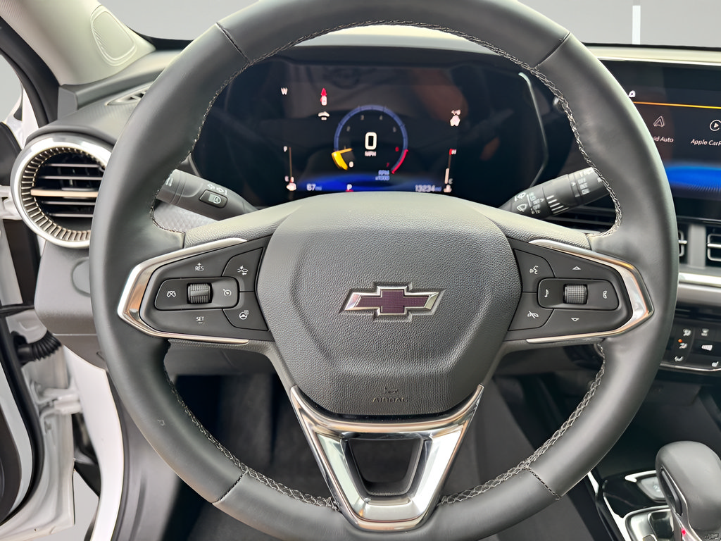 Used 2025 Chevrolet Trax ACTIV w/ Driver Confidence Package FWD image 22