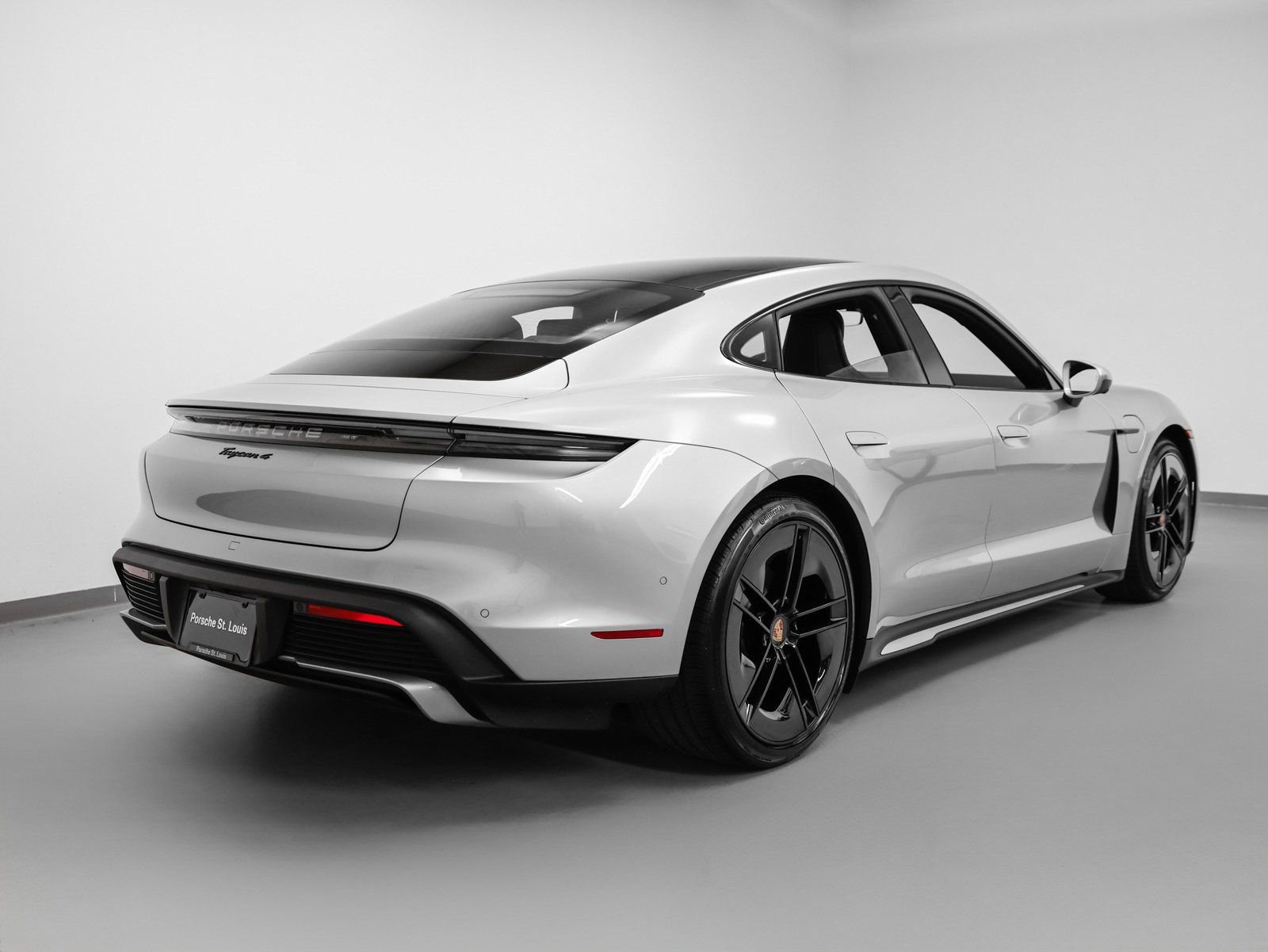 New 2025 Porsche Taycan image 12