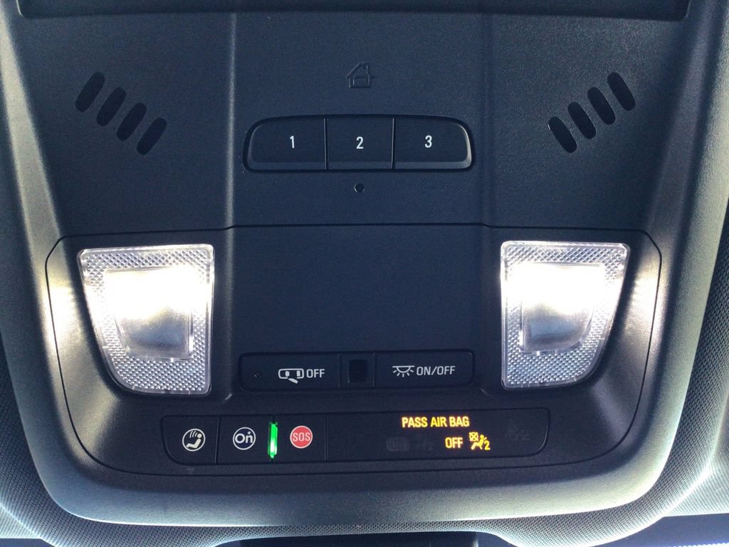 Used 2023 Chevrolet Equinox Premier w/ Redline Edition FWD image 30