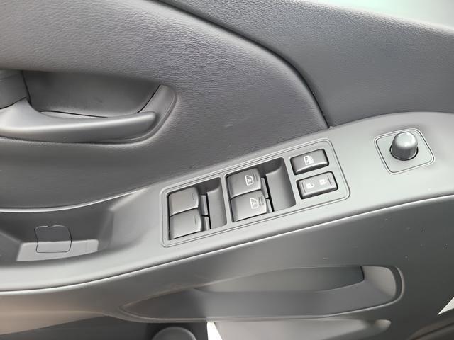 New 2026 Nissan Frontier SV w/ All-Weather Content Package image 7