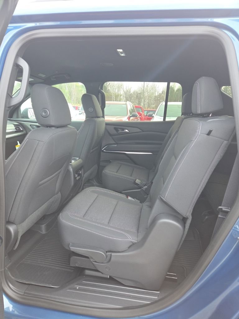 New 2026 Chevrolet Traverse LT w/ LPO, Floor Liner Package image 10