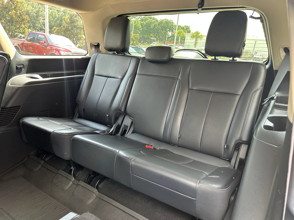 Used 2024 Ford Expedition XLT RWD image 14
