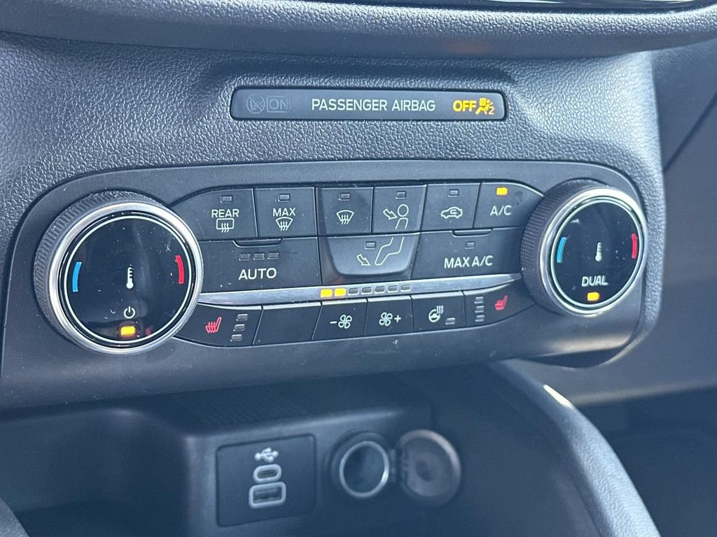 Used 2025 Ford Escape ST-Line Select AWD/4WD image 22