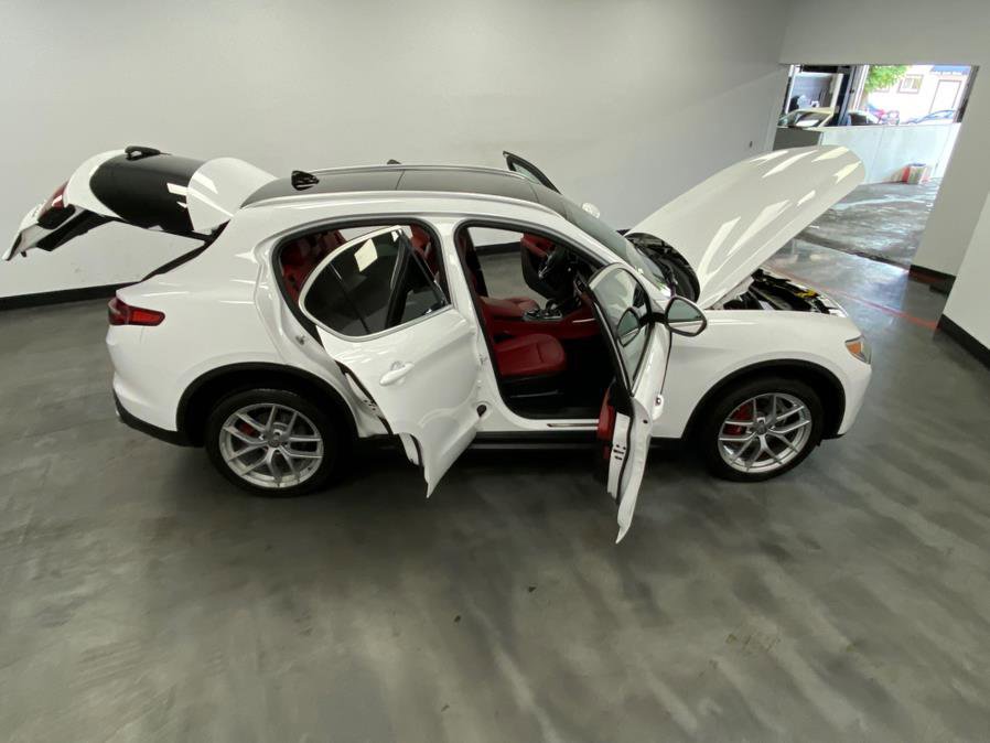 Used 2019 Alfa Romeo Stelvio Ti image 58
