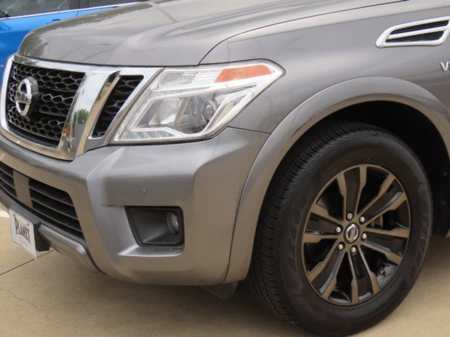 Used 2019 Nissan Armada Platinum w/ Captain's Chairs Package RWD image 3