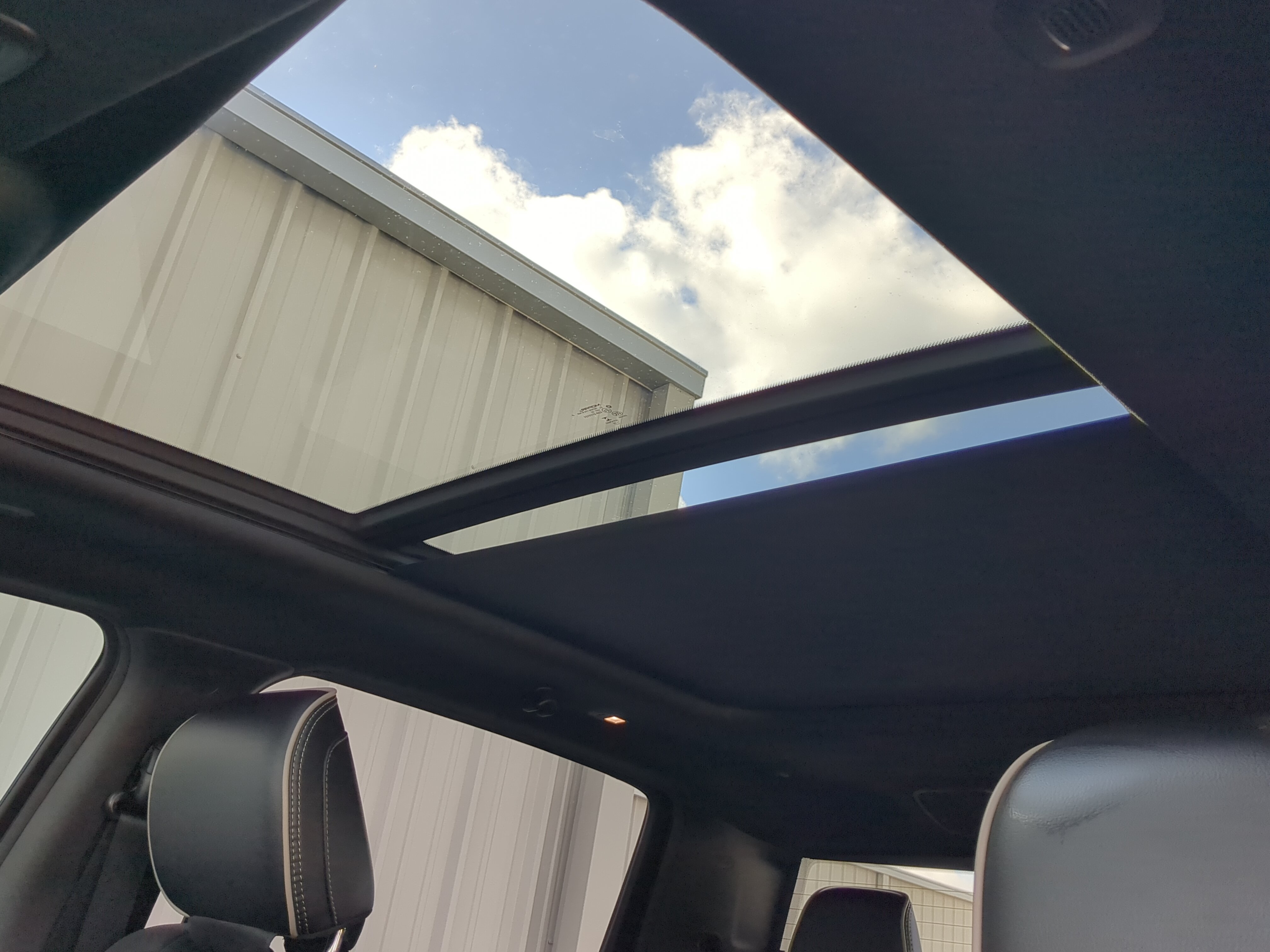 Used 2022 RAM 1500 Laramie AWD/4WD image 18