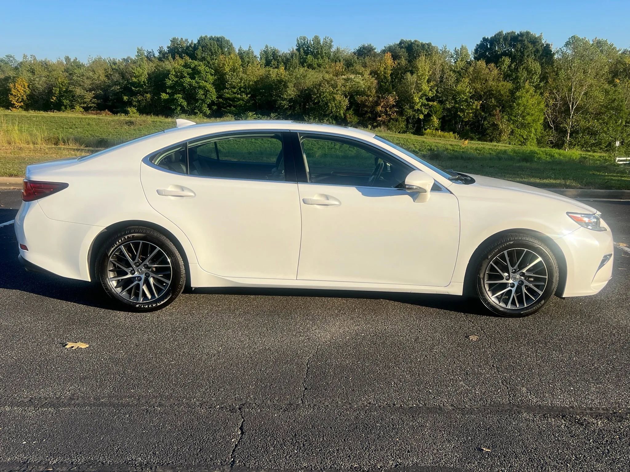 Used 2017 Lexus ES 350 image 31