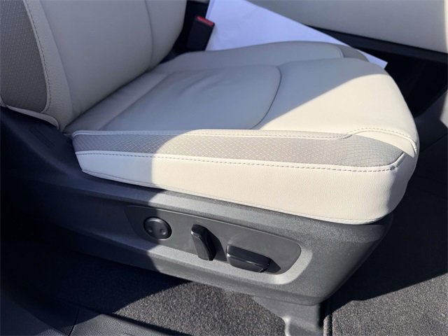 New 2025 Nissan Pathfinder SL w/ Lighting Package (N92) image 9