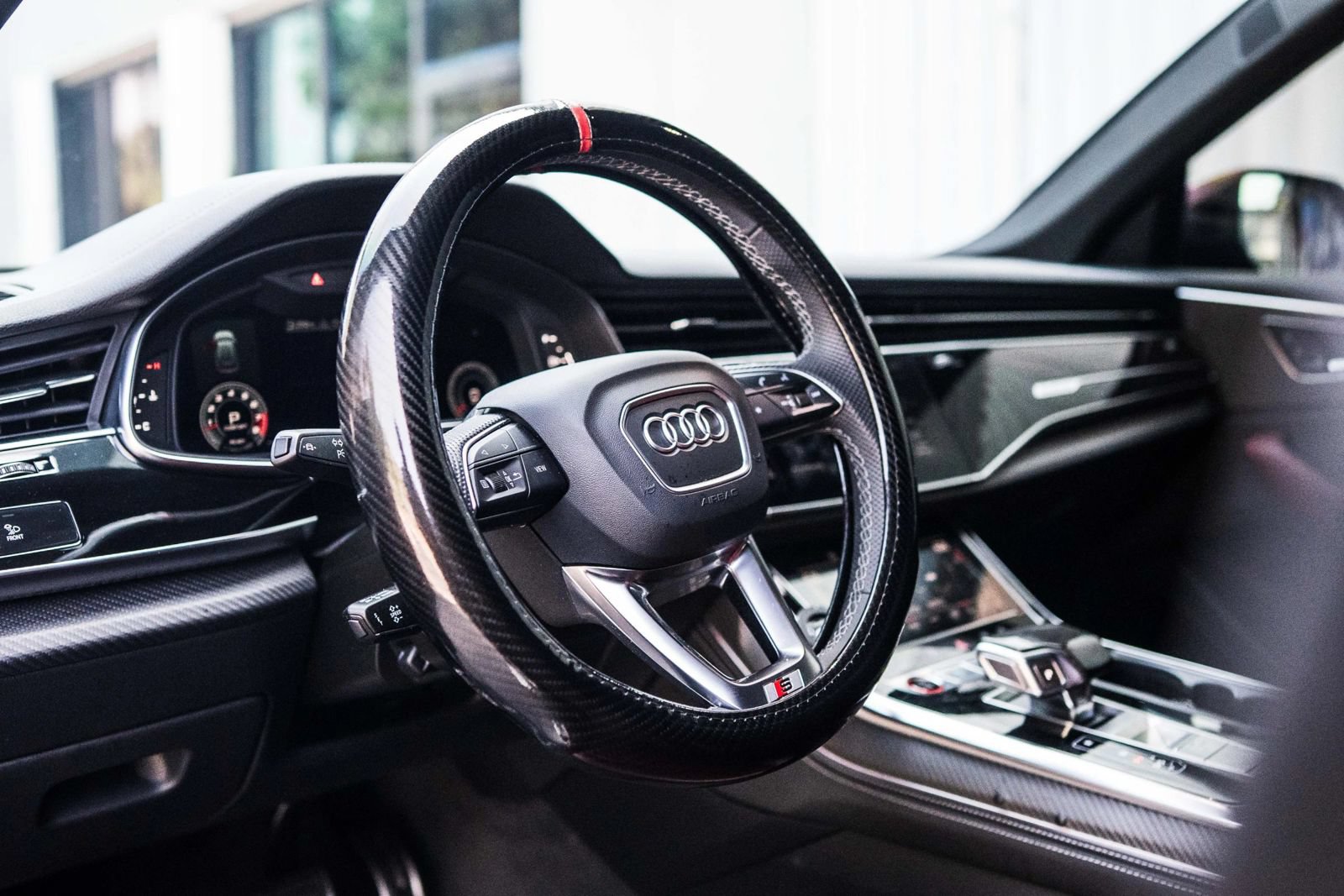 Used 2024 Audi SQ8 Premium Plus AWD/4WD image 36