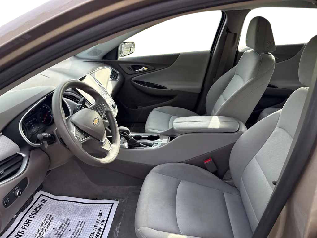 Used 2024 Chevrolet Malibu LT FWD image 12
