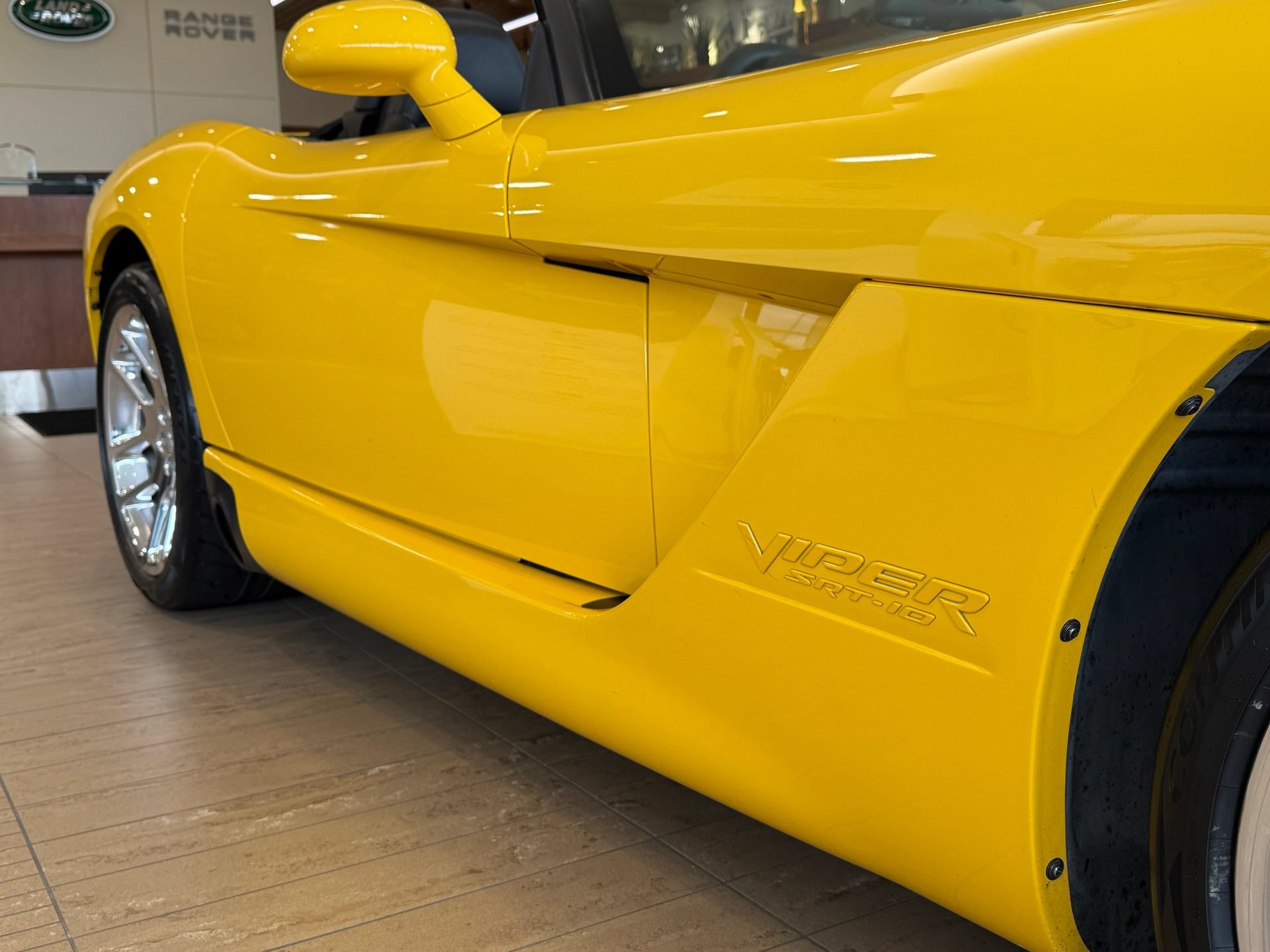 Used 2005 Dodge Viper SRT-10 RWD image 48