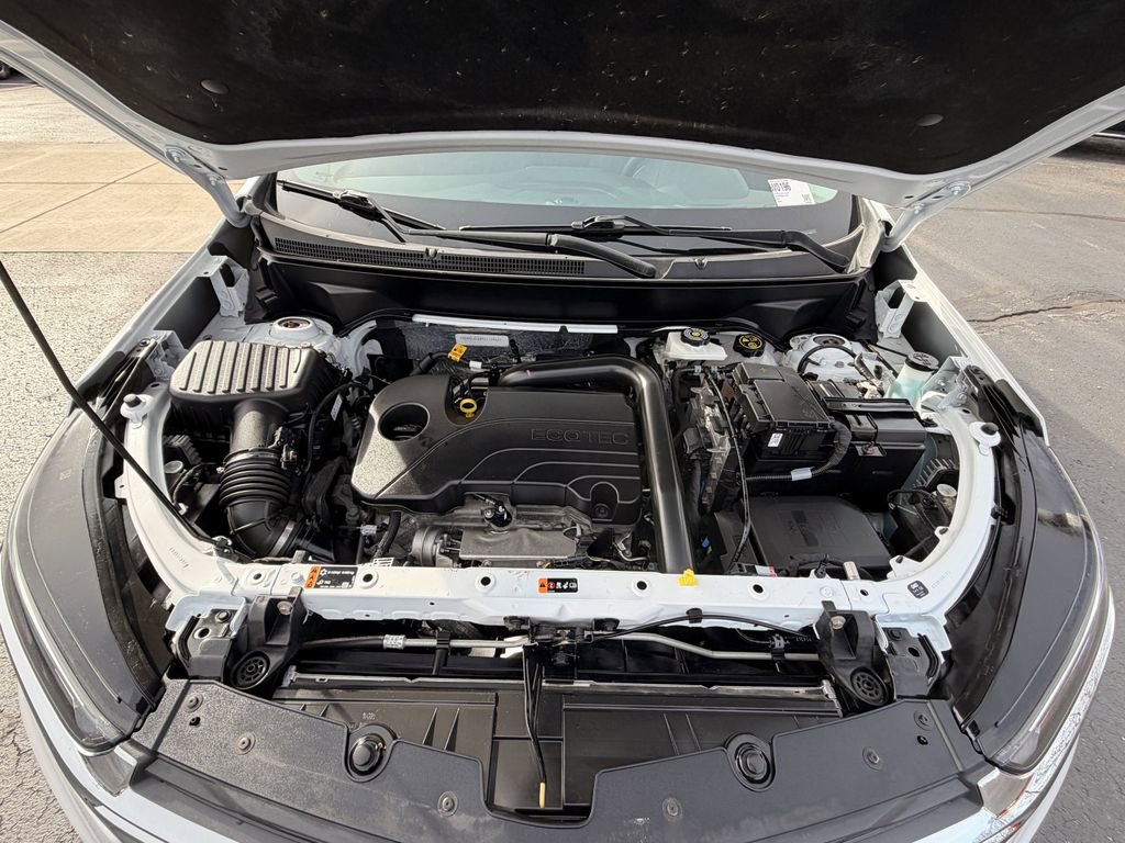 Certified 2024 Chevrolet Equinox LT w/ LPO, Floor Liner Package image 23