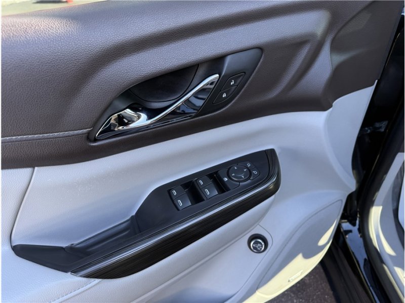 Used 2019 GMC Acadia SLT image 14