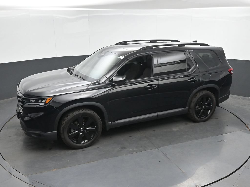 Used 2025 Honda Pilot Black Edition image 38