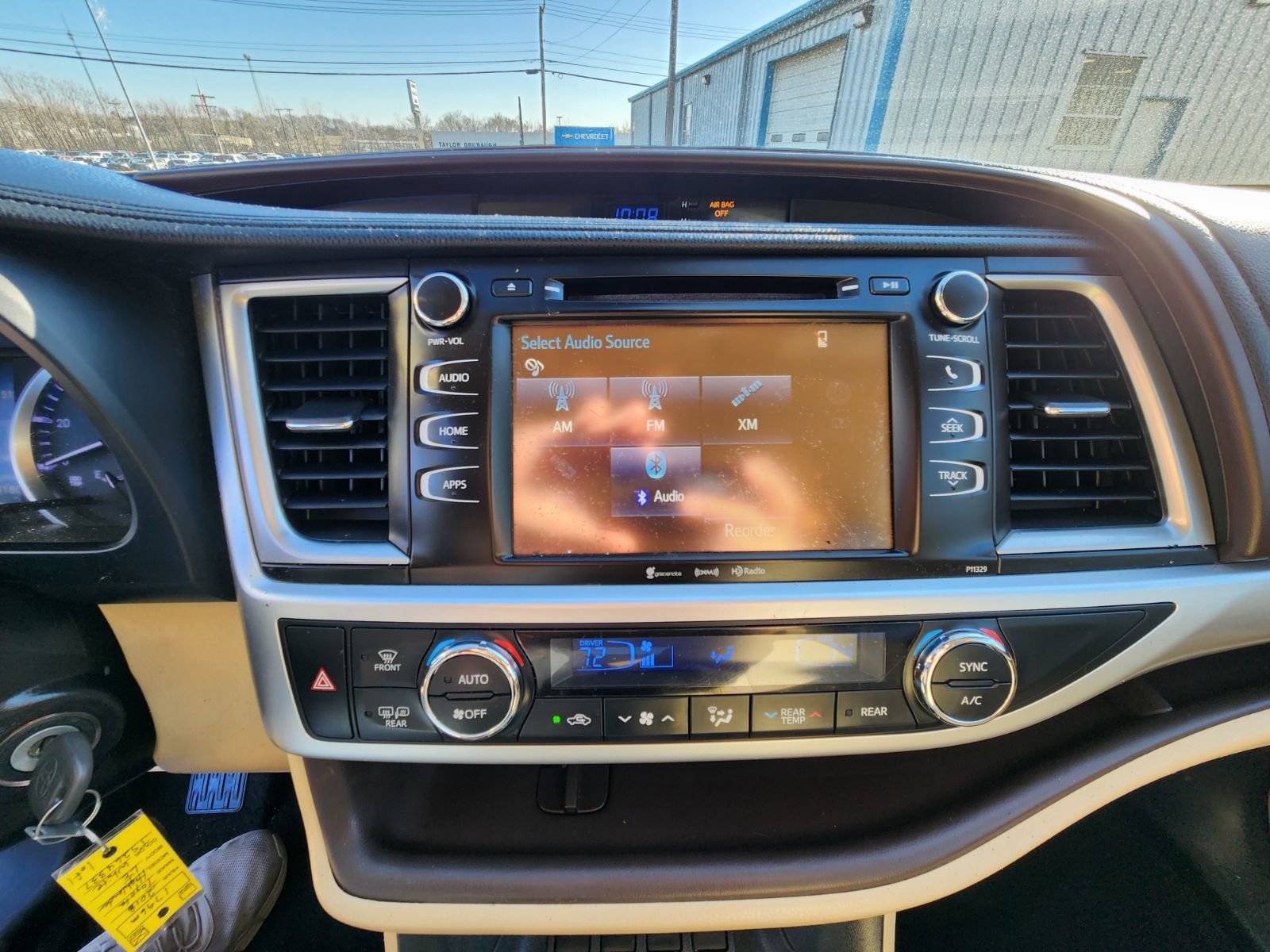 Used 2018 Toyota Highlander FWD V6 image 12