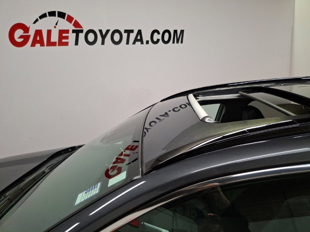 Used 2025 Toyota RAV4 XLE Premium image 6