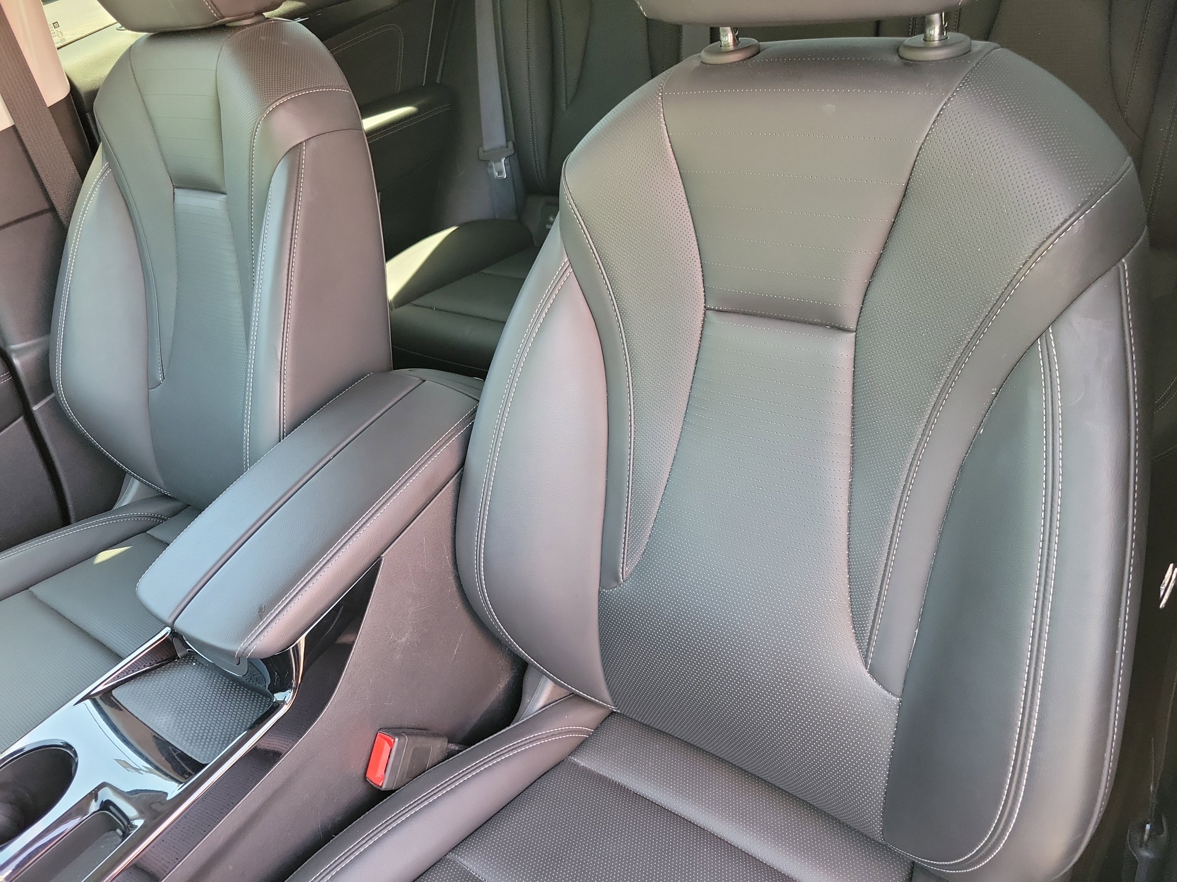 Used 2024 Buick Envision Preferred AWD/4WD image 7
