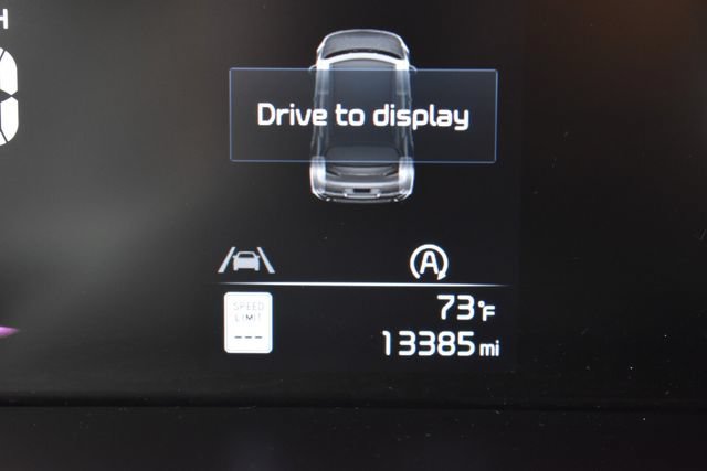 Used 2023 Kia Soul LX w/ LX Technology Package FWD image 16