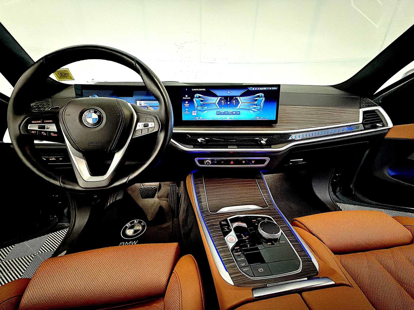 Used 2024 BMW X5 xDrive40i w/ Premium Package AWD/4WD image 17