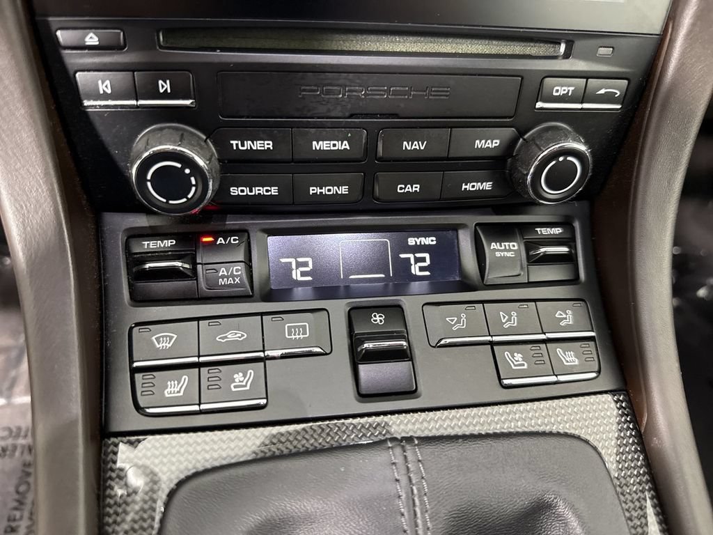 Certified 2017 Porsche 911 Carrera 4 AWD/4WD image 31