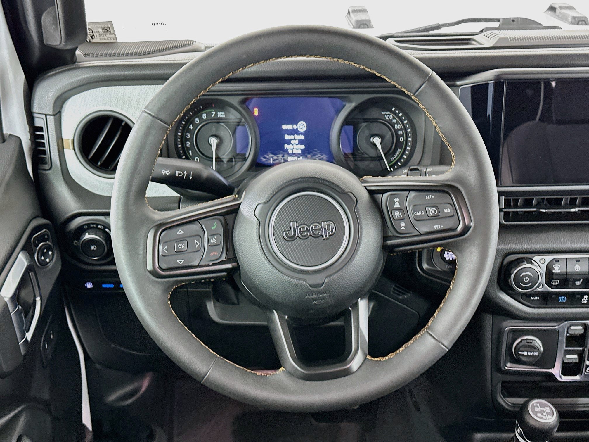 Used 2024 Jeep Wrangler Unlimited w/ Convenience Group AWD/4WD image 18