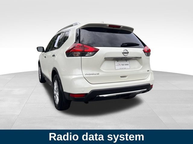 Used 2020 Nissan Rogue SV FWD image 3