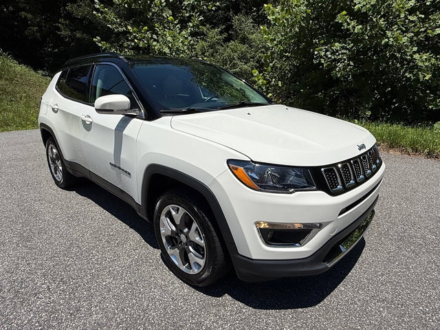 Used 2019 Jeep Compass Limited AWD/4WD image 4
