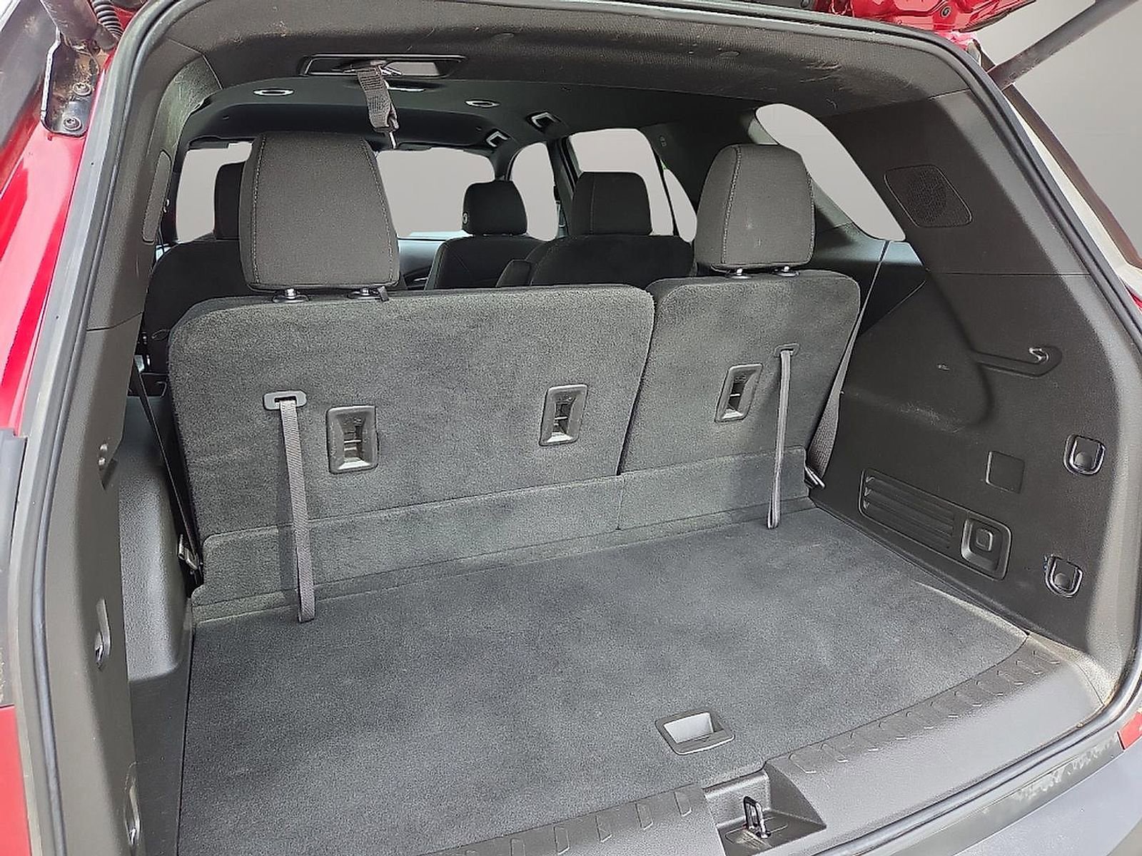 Certified 2023 Chevrolet Traverse LT FWD image 9